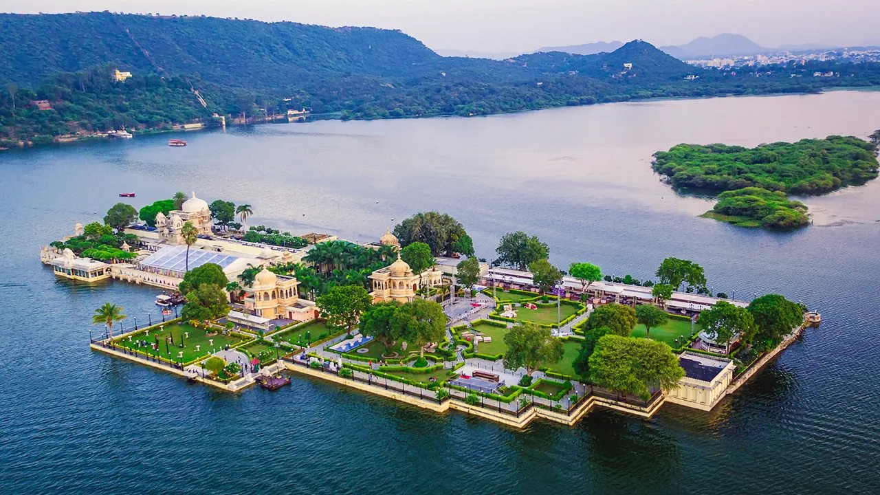 Jag Mandir Island Palace