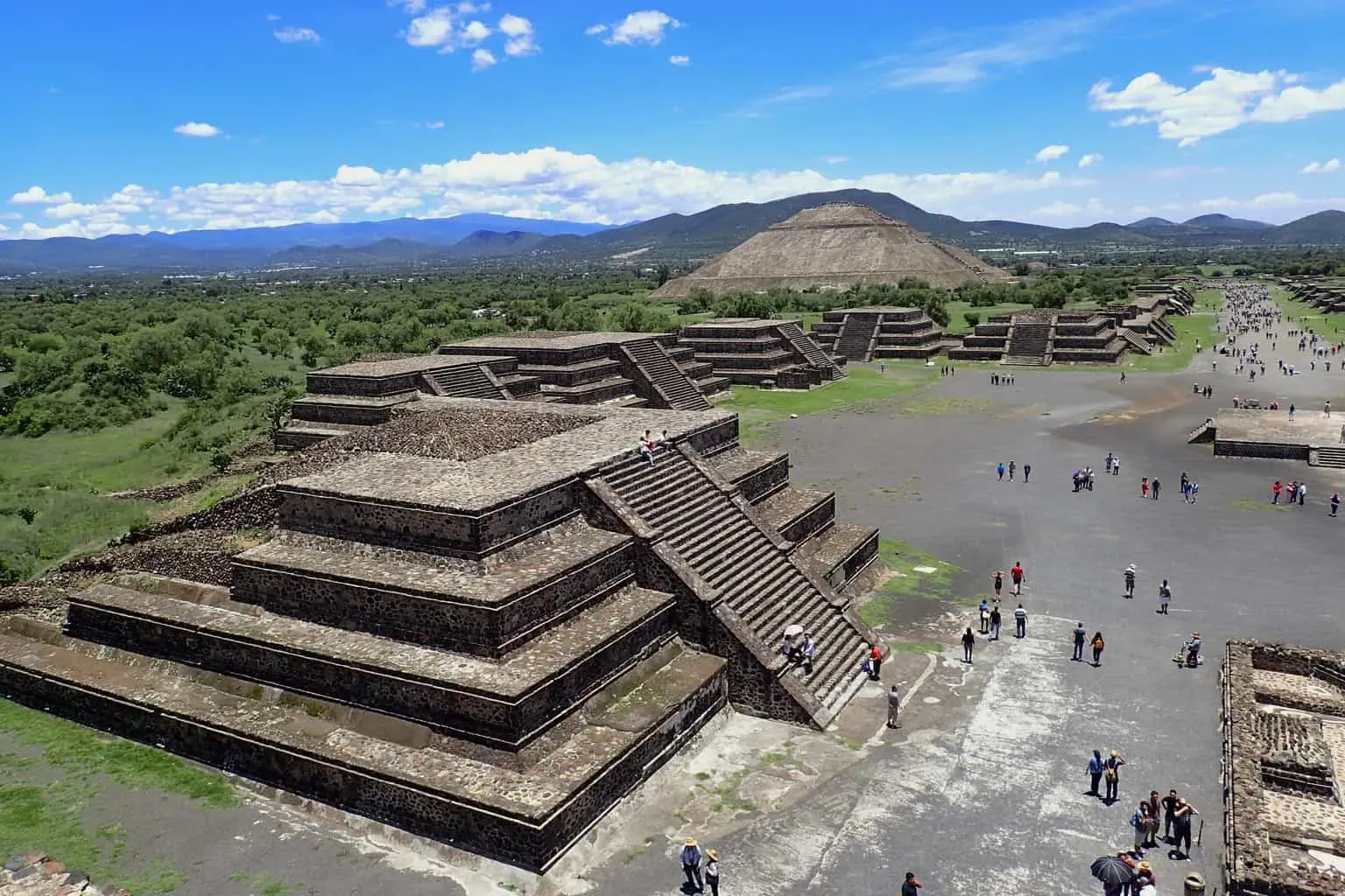Day Trip to Teotihuacán Pyramids