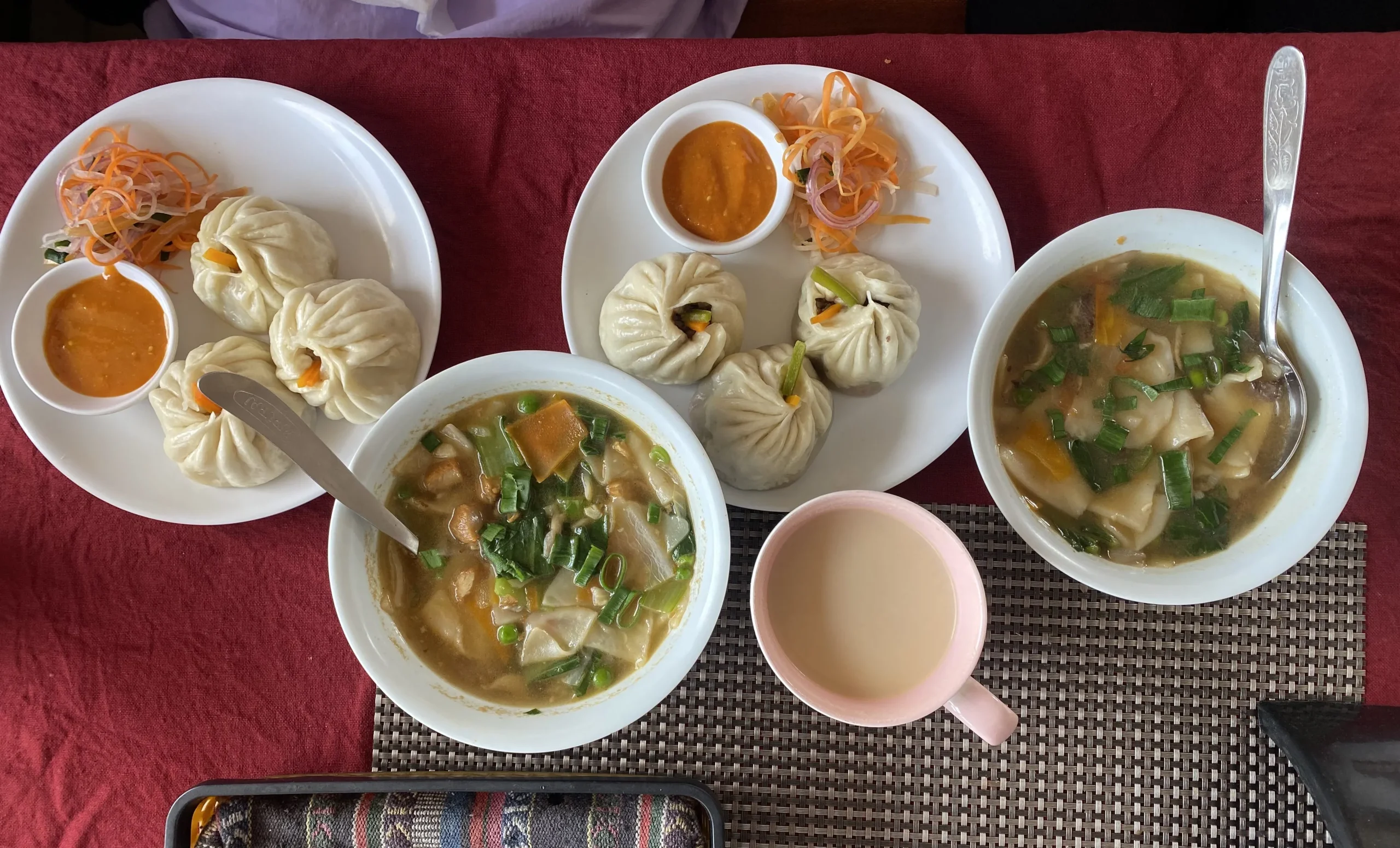 Momos